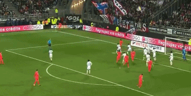 李玮锋：联赛中轴都是外援造成国足没人，这两年踢球孩子多了