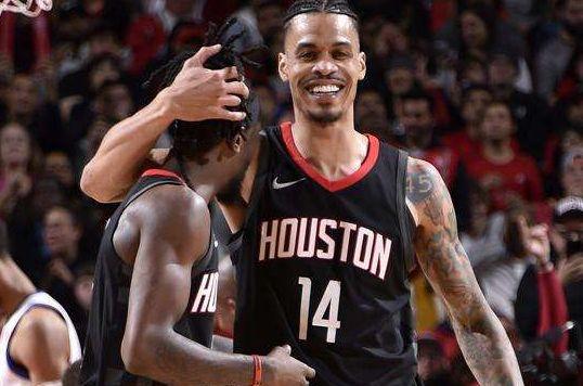 比赛集锦：比萨0-1帕尔马（精彩回放：帕尔马1-0力克比萨）