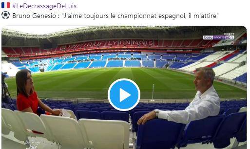 摸吉祥物女演员胸部，前塞尔塔队长马略被判赔偿1000欧（前塞尔塔队长马略因对吉祥物女演员不当接触被判赔偿1000欧元）