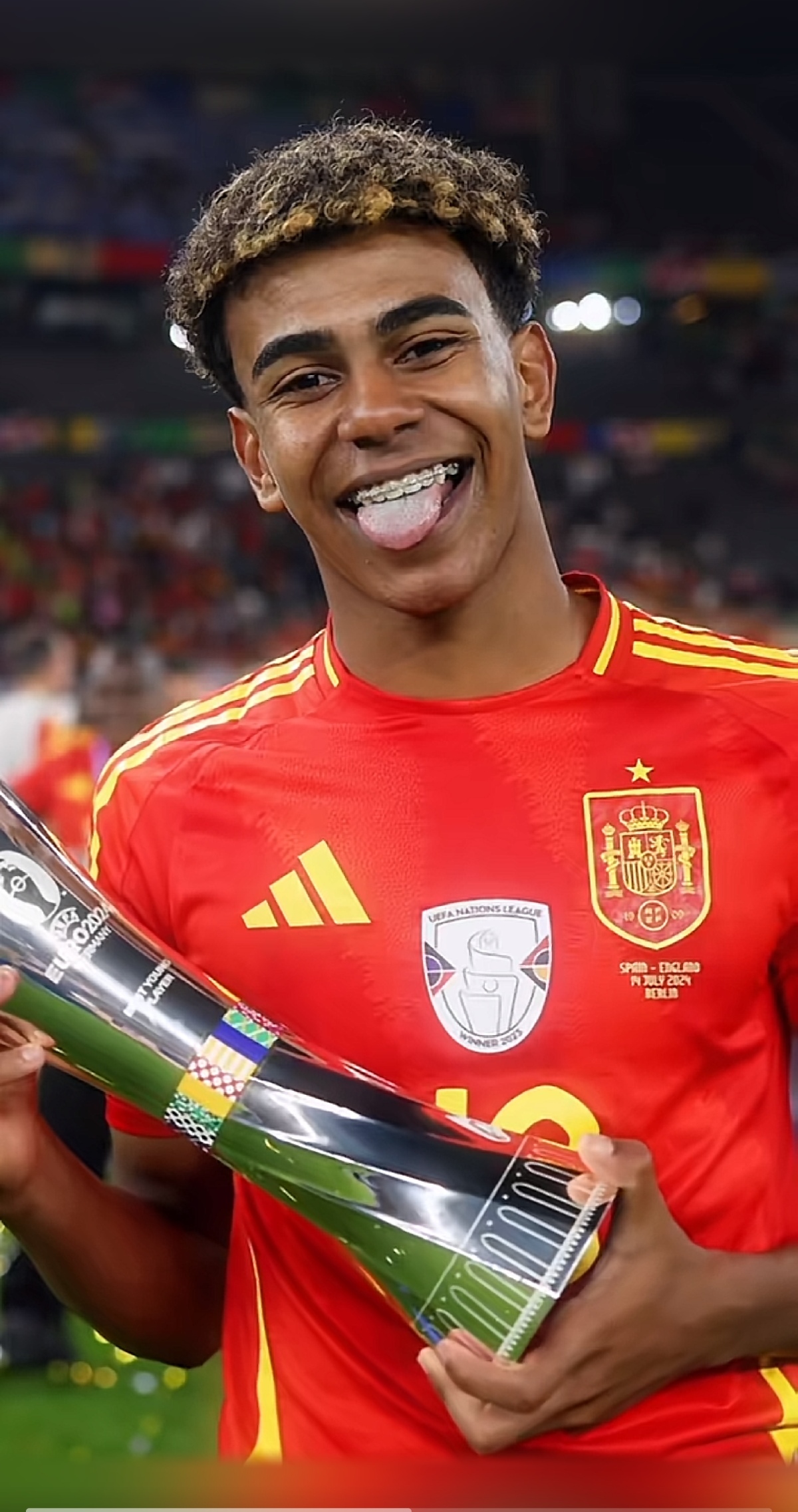 谭龙：对不起球队和城市，对未来没什么好展望的（谭龙致歉球队与城市：对未来难言乐观）