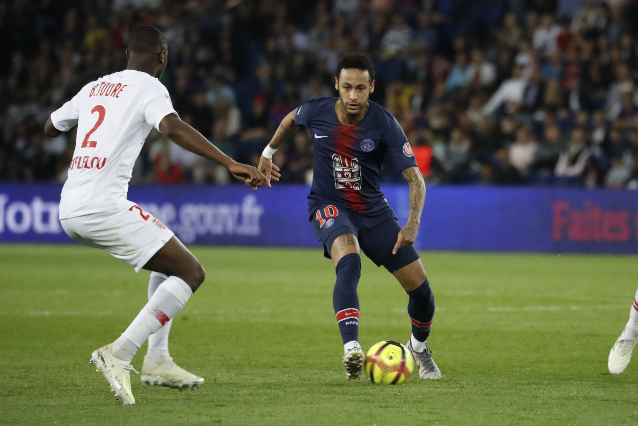 加斯佩里尼：曼奇尼踢米兰失位？咋不说帕夫洛维奇跑这么靠前（加斯佩里尼回击：曼奇尼战米兰失位？怎么不说帕夫洛维奇压得太靠前）