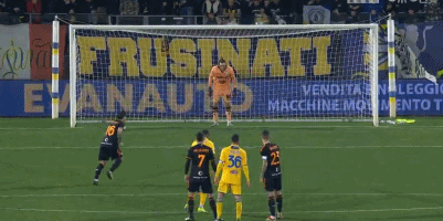 加蓬足协：奥巴梅扬左大腿后侧受伤，将缺席与喀麦隆的揭幕战（加蓬足协通报：奥巴梅扬左大腿后侧受伤，无缘对喀麦隆的揭幕战）