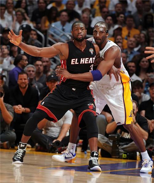 NBA新秀观察：状元秀首场表现,（NBA新秀追踪：状元首秀表现盘点）