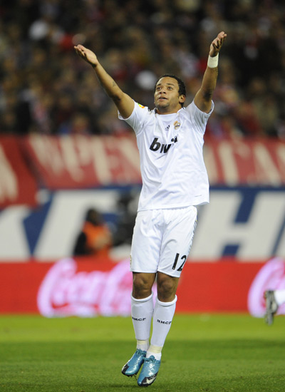 足球英超球迷怒喷转播商调整赛程