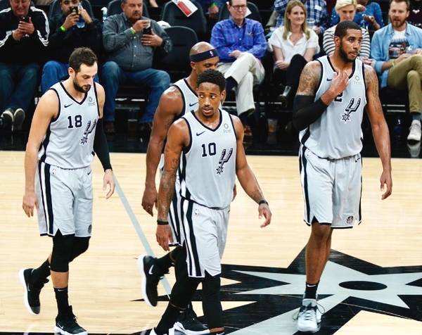 美记：字母哥在2020年确实想加盟热火，还有意与东契奇联手（美媒记者称：字母哥2020年确曾考虑加盟热火，并有意与东契奇组队）