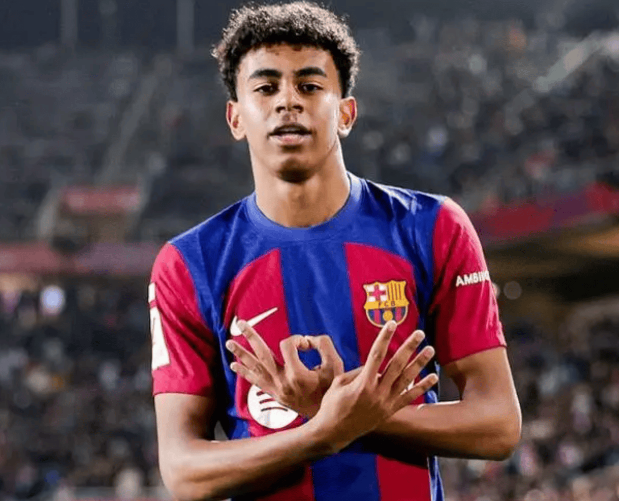 点射得分，凯文-迪克斯成为历史首位在德甲进球的印尼球员（凯文-迪克斯点球破门，成德甲史上首位进球的印尼球员）