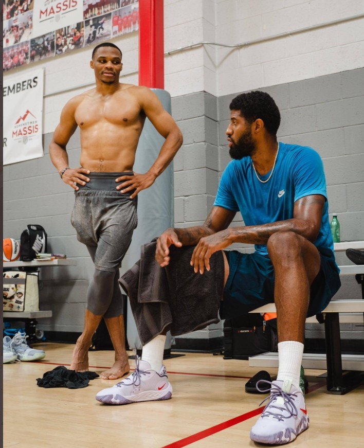 斯基拉：伊尔迪兹要求600万欧年薪，尤文可能报价500万加奖金（斯基拉：伊尔迪兹索要600万欧年薪，尤文或给500万欧+奖金）